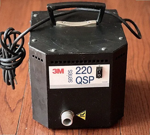 3M 220QSP quiet Series Compressor Only 4 Professional Airbrush Tanning System